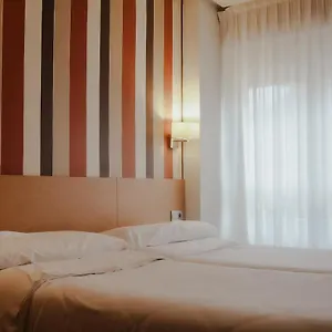 Ayala 2*, Amurrio España